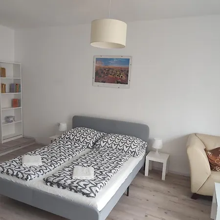 Apartment Harslevelu Apartman